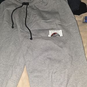 Men's Jordan Gray Joggers Very Warm Size XL New No Tags